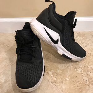 Nike Lebron Witness ll Sneakers- Size 6 Youth